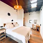Eco-finca Curbelo - Adults Only Apartahotel Uga